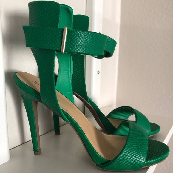 Green heel sandals - Picture 2 of 3